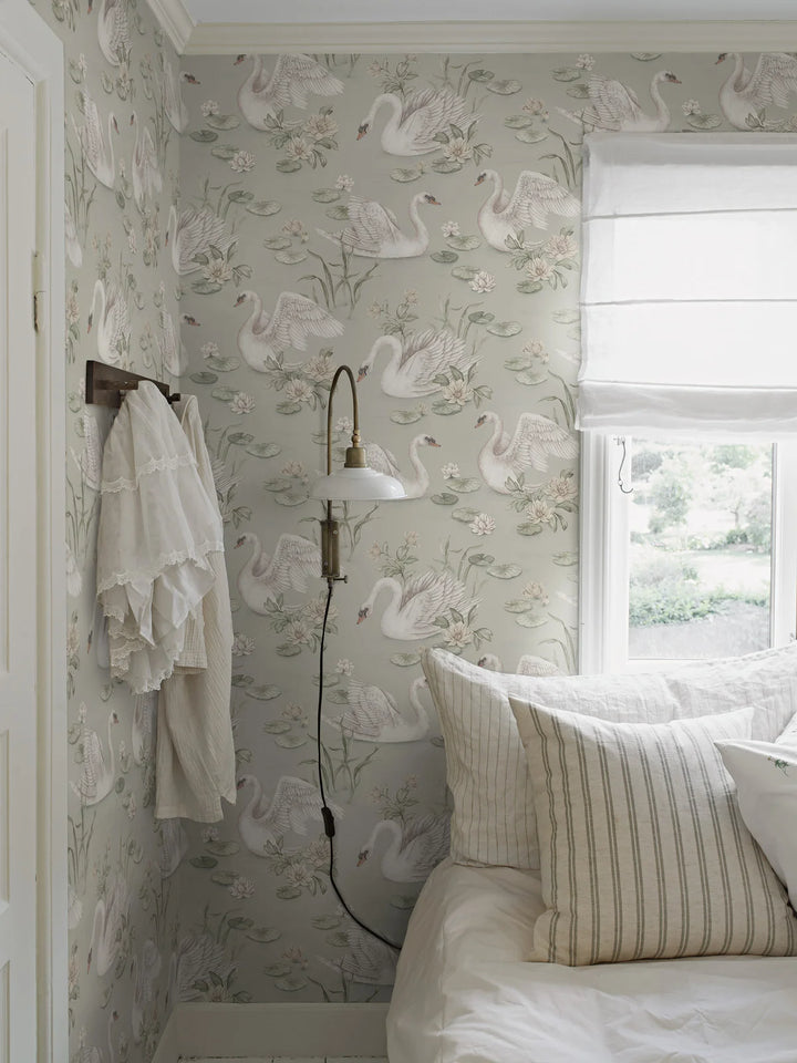 Borastapeter Wallpaper - Lily Swan Green