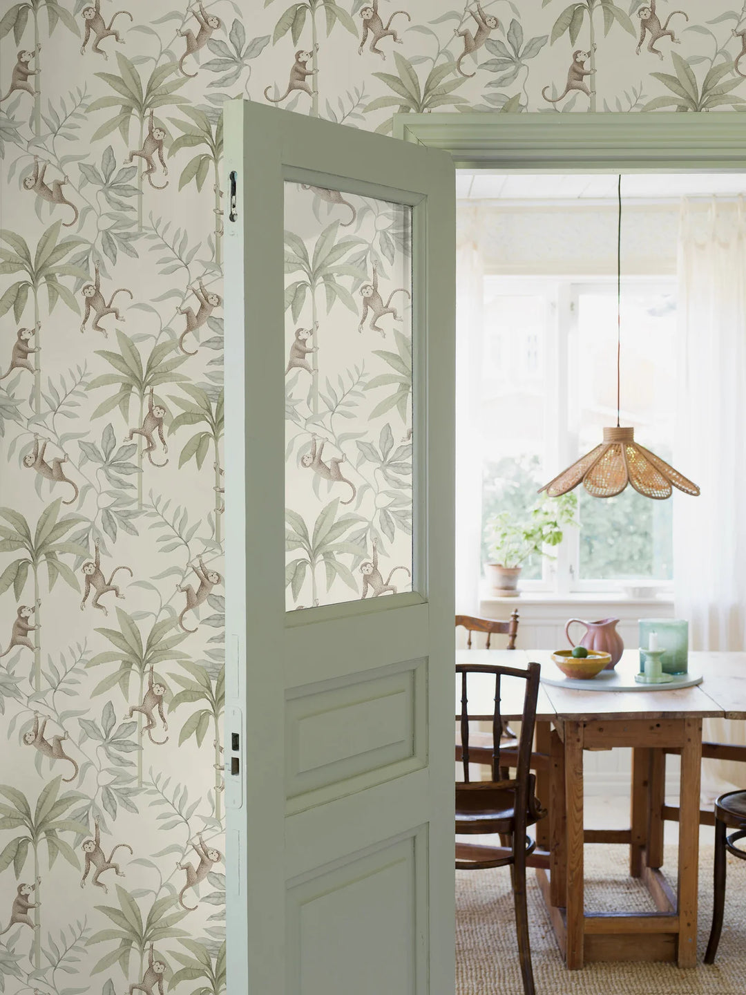 Borastapeter Wallpaper - Jungle Friends White