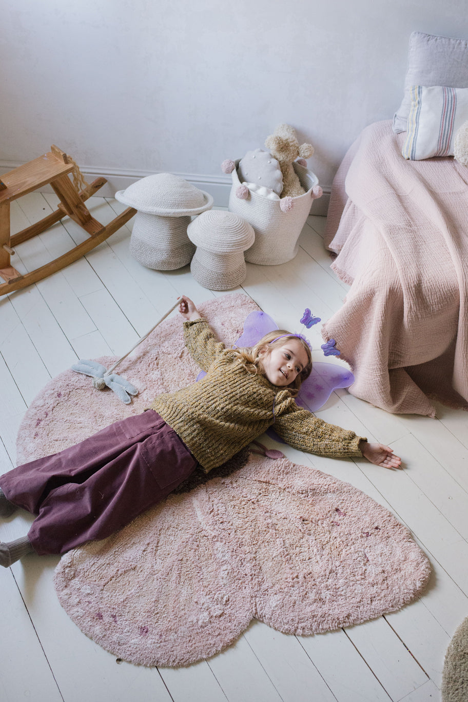 Waschbarer Teppich von Lorena Canals – Sonnensystem