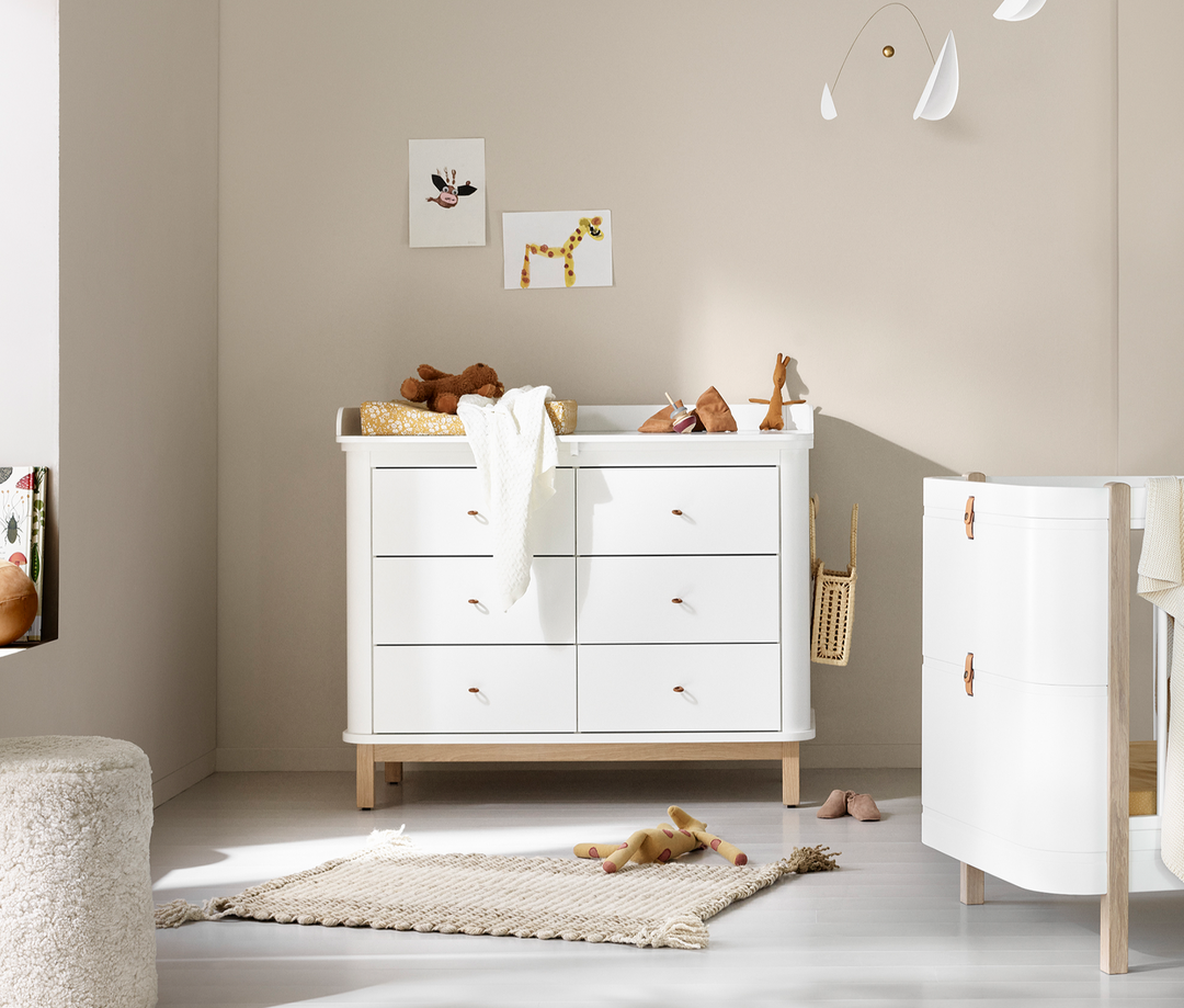 Oliver Furniture Nursery 6 Drawer Dresser (with changer top) - White/Oak