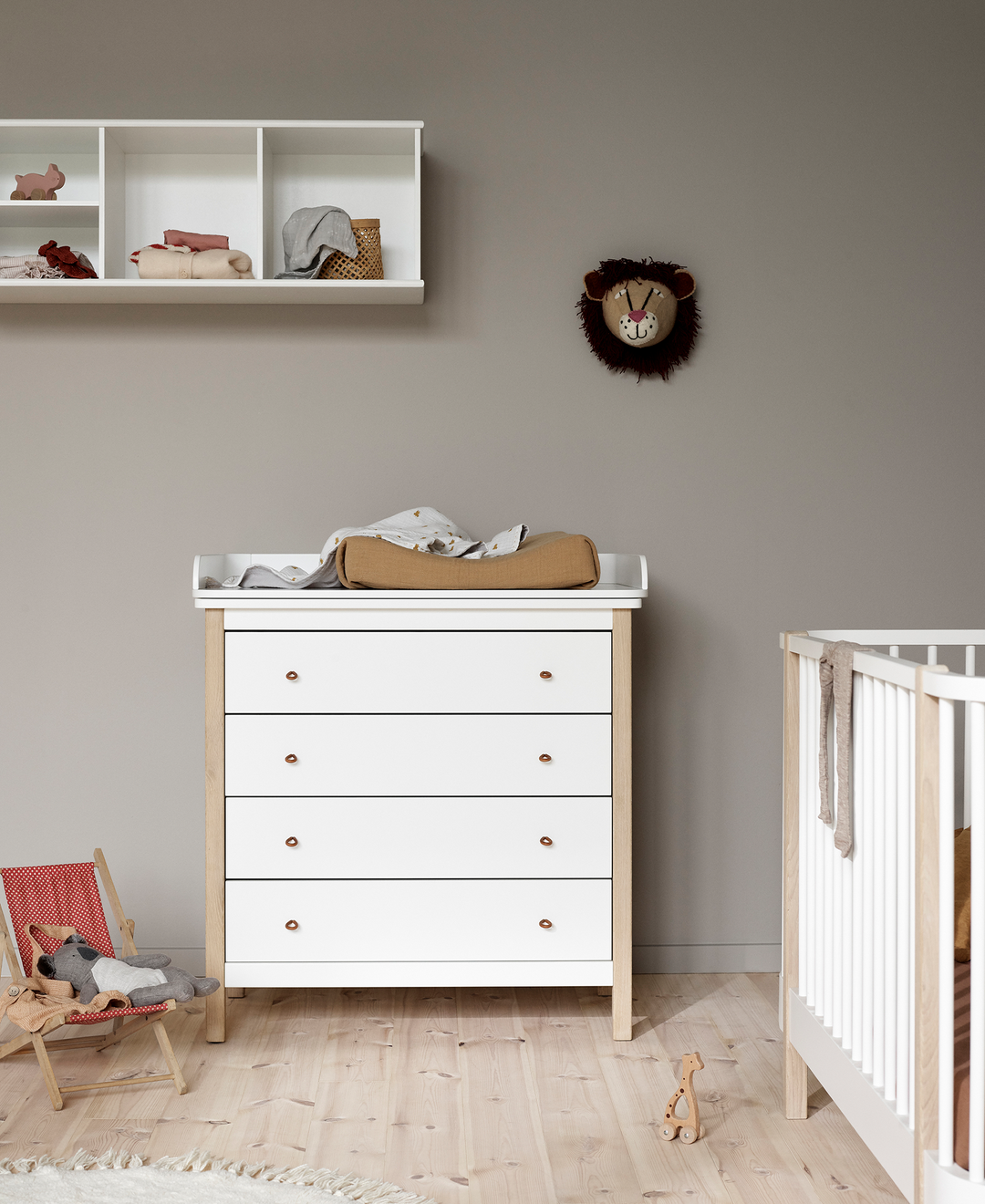 Oliver Furniture Wood Nursery dresser 4 Drawers - Oak | White