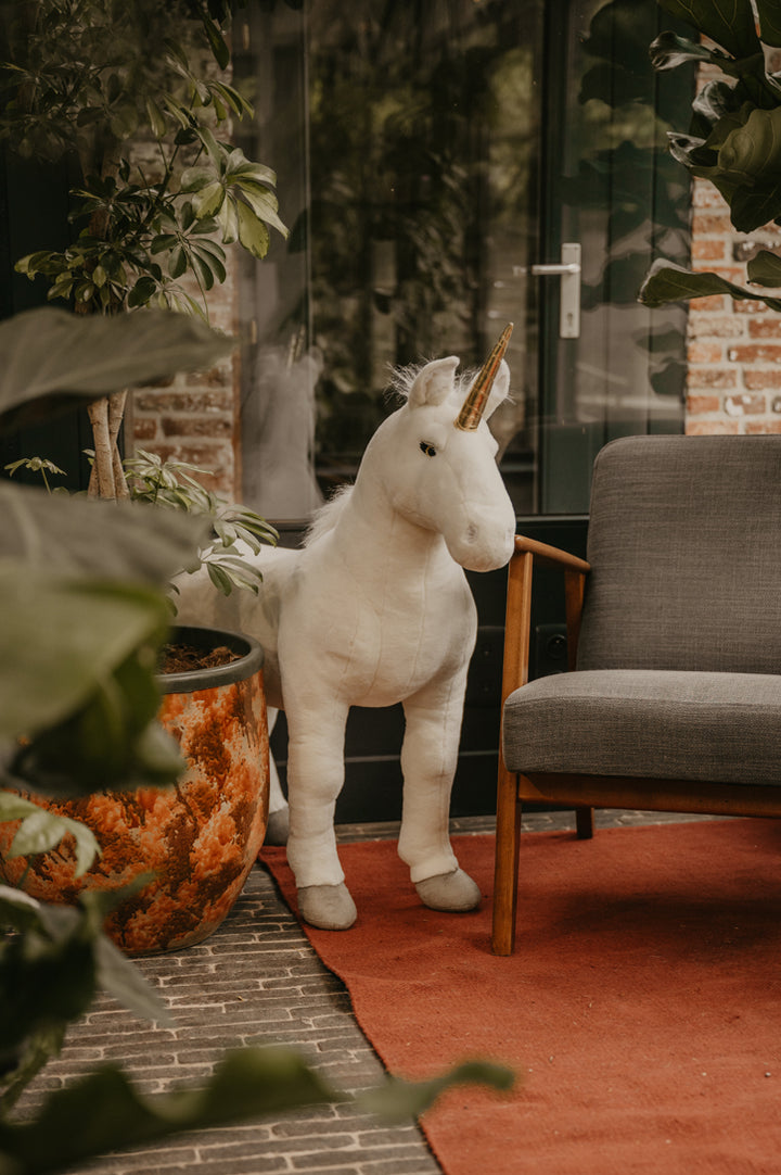 Wild & Soft Stehendes Plüsch-Einhorn