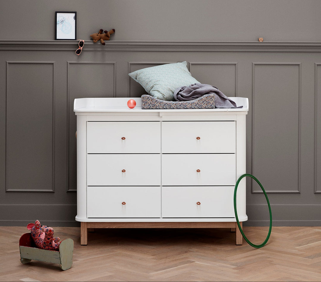 Oliver Furniture Nursery 6 Drawer Dresser (with changer top) - White/Oak