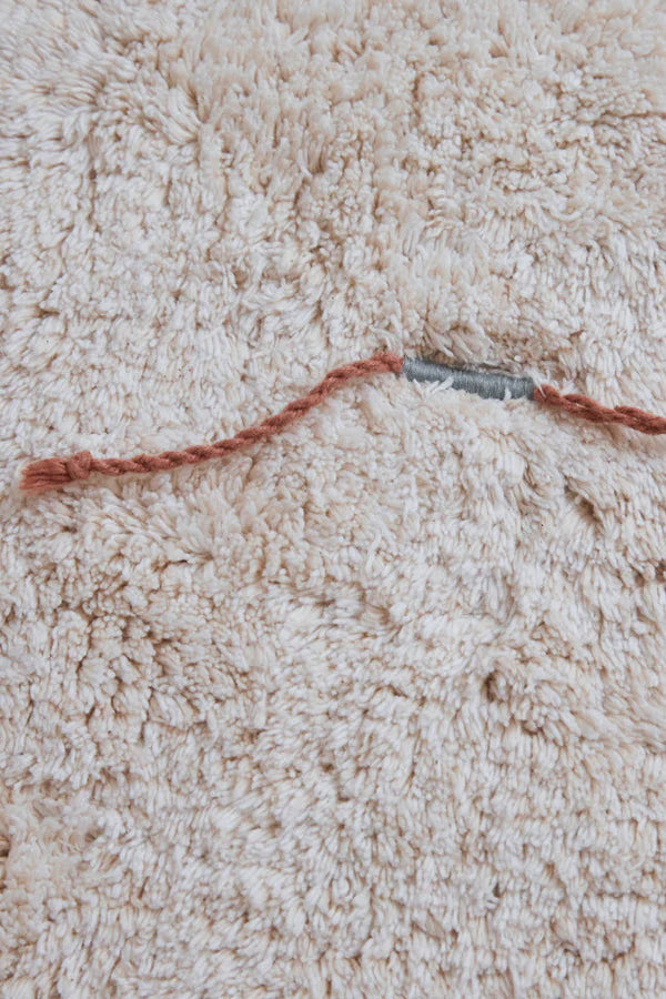 Maschinenwaschbarer Spielteppich „Wildflowers“ von Lorena Canals