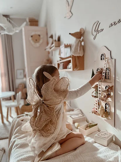 Luna Puppenhausregal