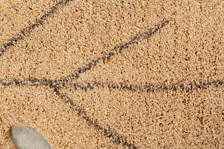 Maschinenwaschbarer Teppich von Lorena Canals – Monstera-Blatt-Honig