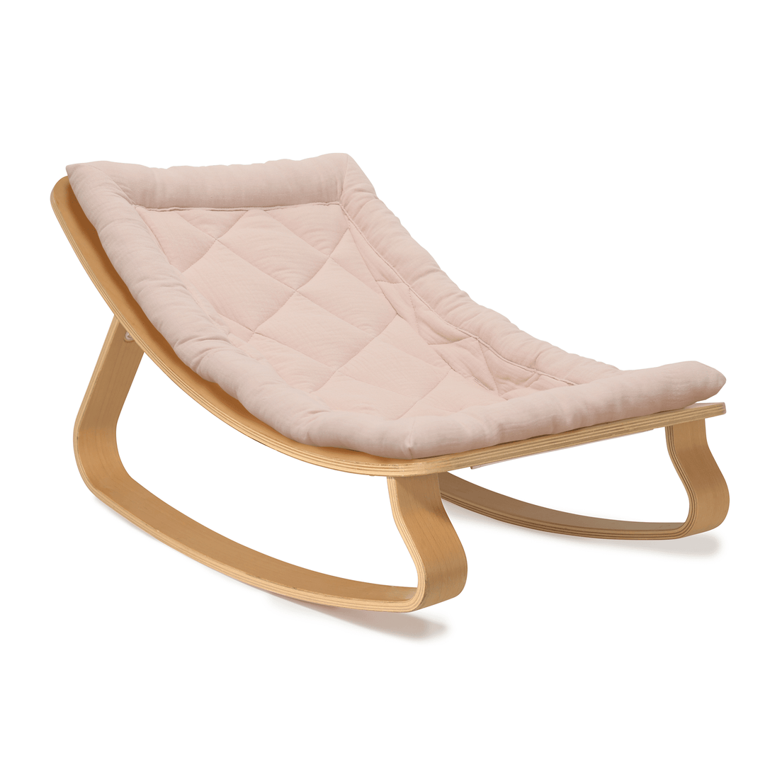 Charlie Crane Levo Babywippe – Buche + Kissen in Nude-Rosa