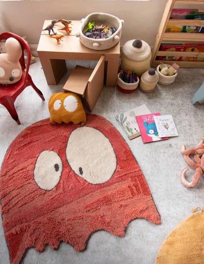 Gestricktes Ghosty-Kissen von Lorena Canals