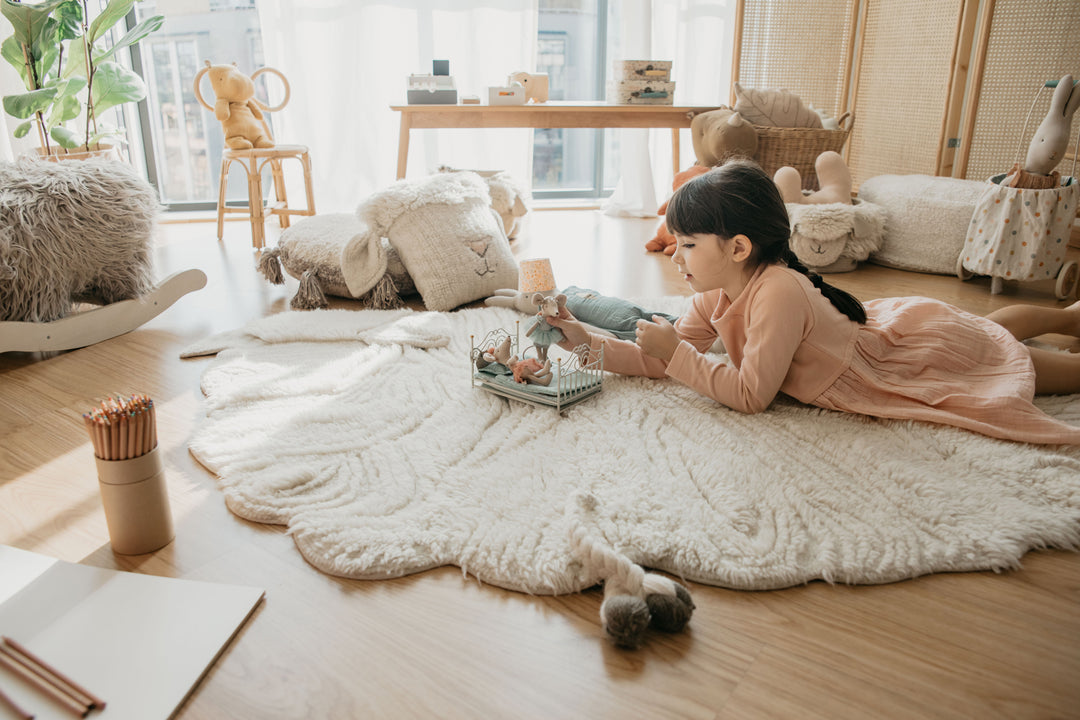 Tapis en laine de mouton à nez rose de Lorena Canals