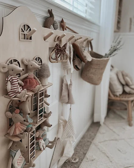 Luna Puppenhausregal