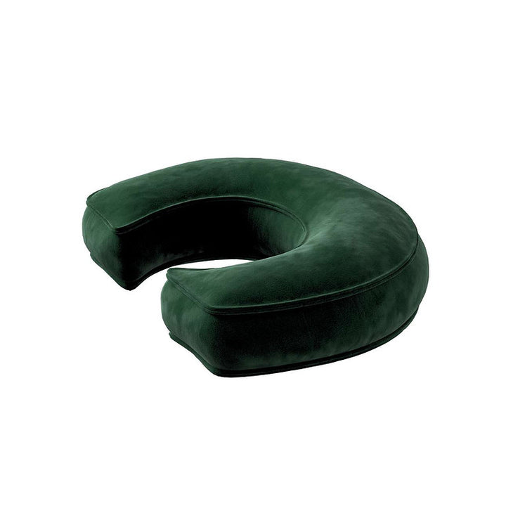 Coussin en velours avec lettre C (différentes couleurs)