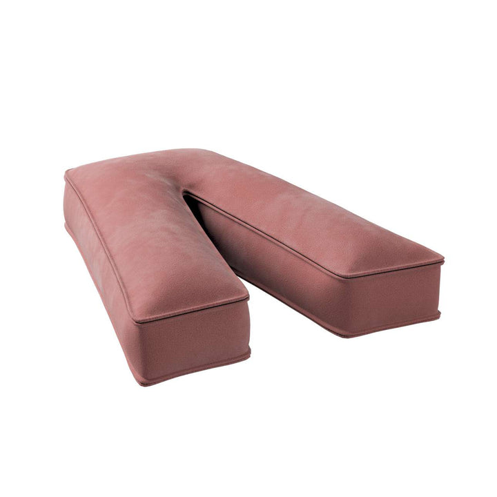 Buchstabenkissen aus Samt – V (verschiedene Farben)