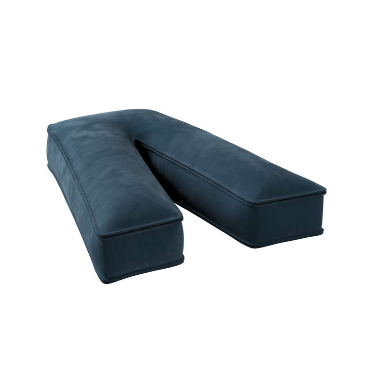 Buchstabenkissen aus Samt – V (verschiedene Farben)