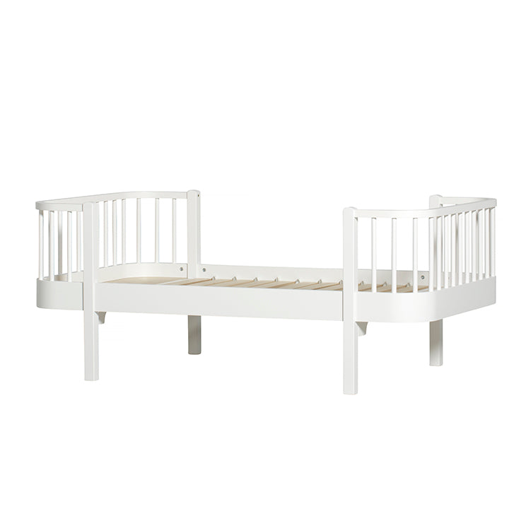 Oliver Furniture Wood Junior Bed (90x160 / 200cm) - White