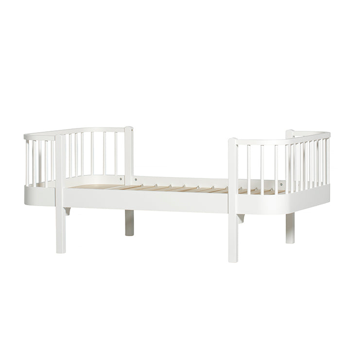 Oliver Furniture Wood Junior Bed (90x160 / 200cm) - White
