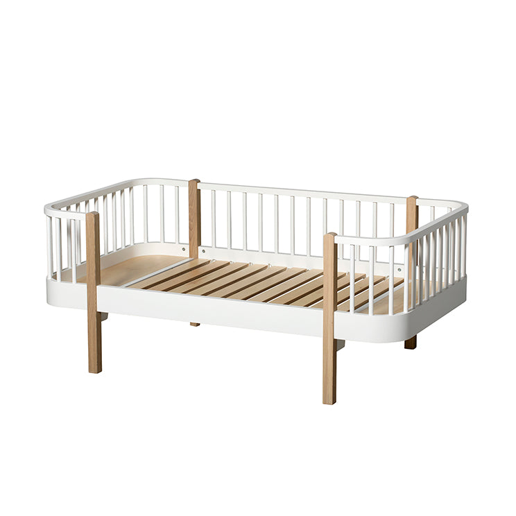 Oliver Furniture Wood Junior Day Bed (90x160 / 200cm) - White/Oak
