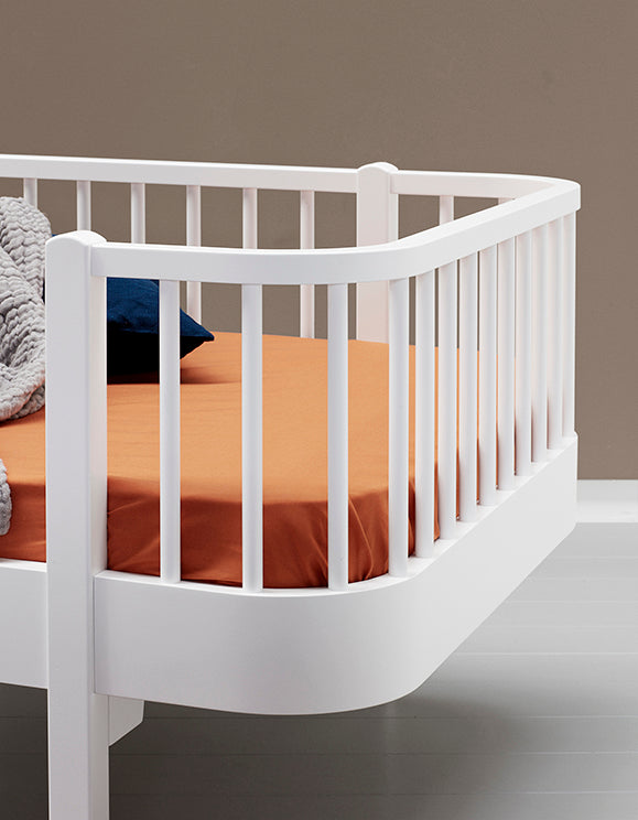 Oliver Furniture Wood Junior Day Bed (90x160 / 200cm) - White
