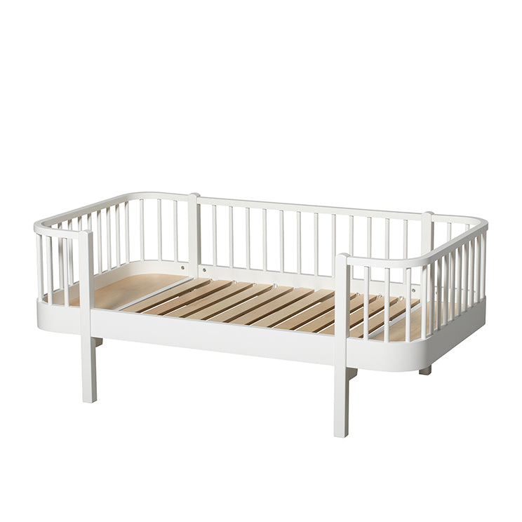 Oliver Furniture Wood Junior Day Bed (90x160 / 200cm) - White