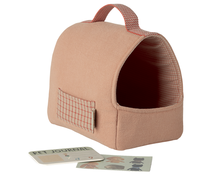 Maileg Pet Carrier - Coral