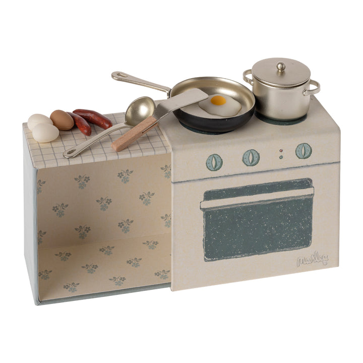 NEW Maileg Cooking Set