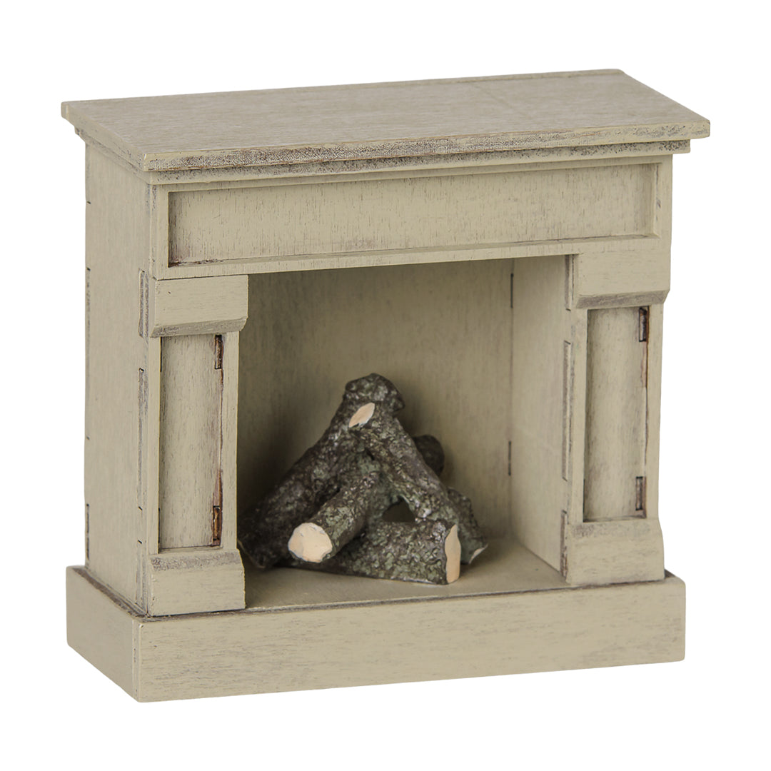 NEU: Maileg-Kamin - Off-White