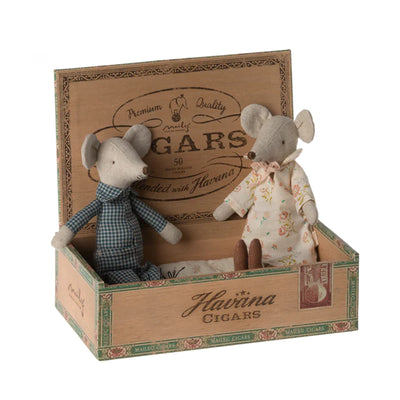 NEW Maileg Mice in a Cigar Box - Grandparents