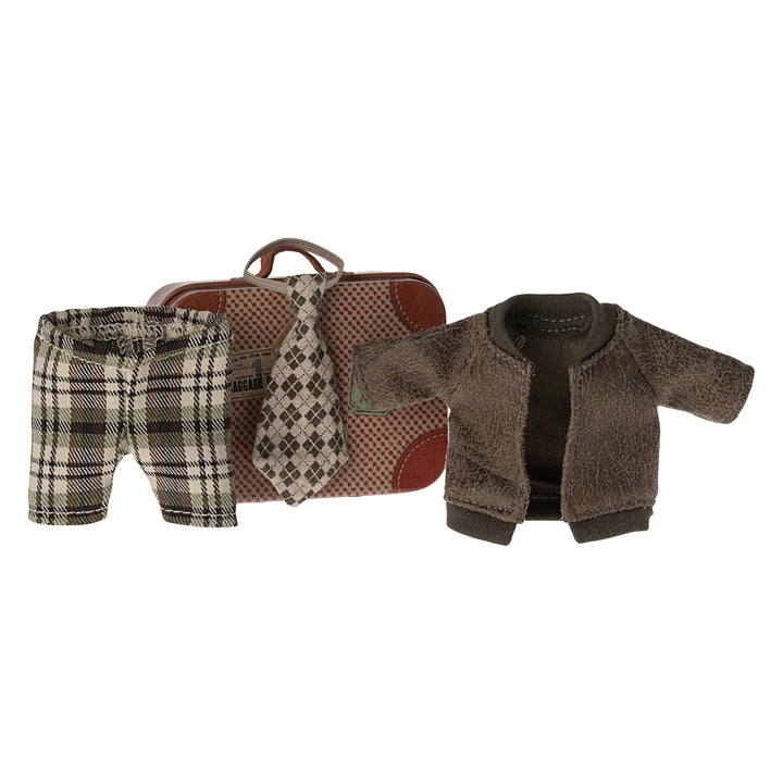 Veste, pantalon et cravate Maileg Mouse dans une valise - Grand-père