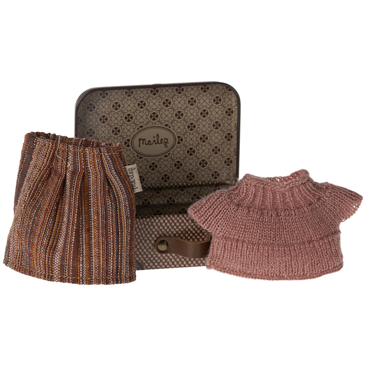 NEW Maileg Mouse Knitted Blouse & Skirt In A Suitcase - Grandmother
