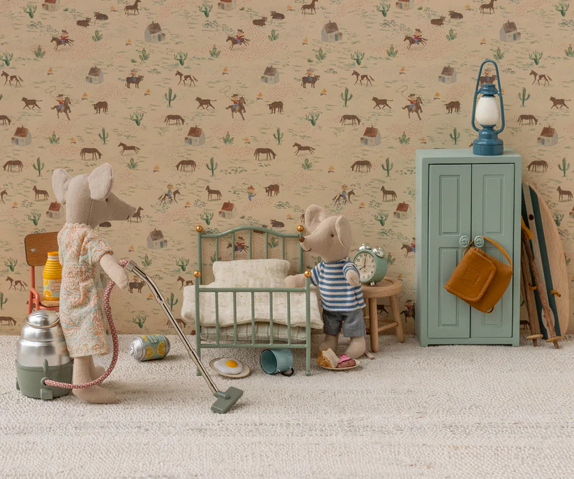 Maileg Vintage Mouse Bed - Mint