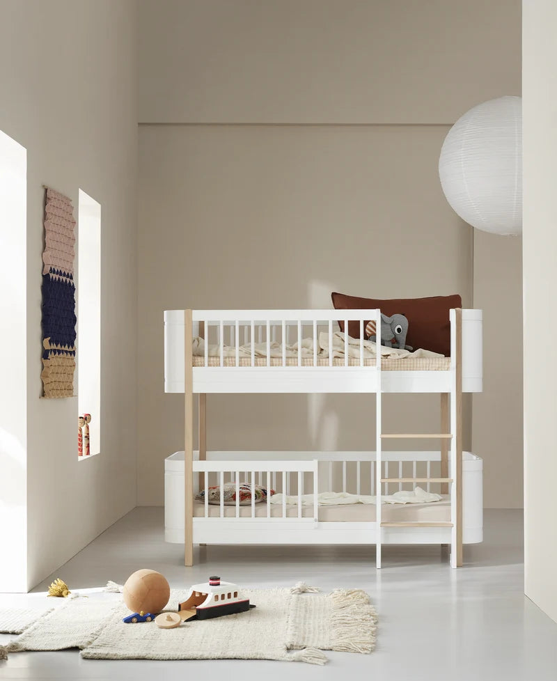 Oliver Furniture Wood Mini+ Niedriges Etagenbett - Weiß/Eiche