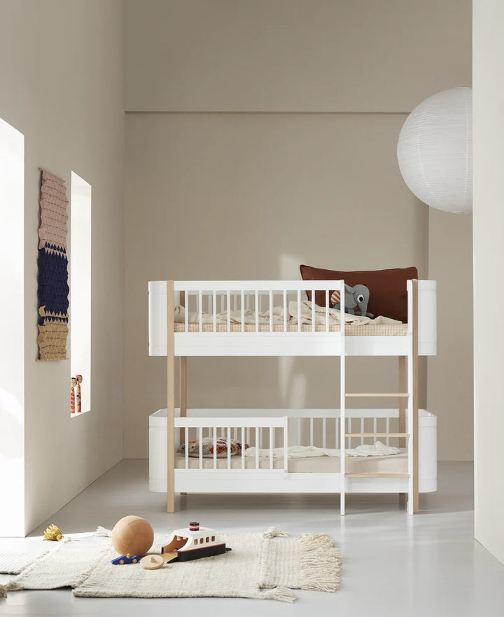 Oliver Furniture Wood Mini+ Niedriges Etagenbett - Weiß/Eiche