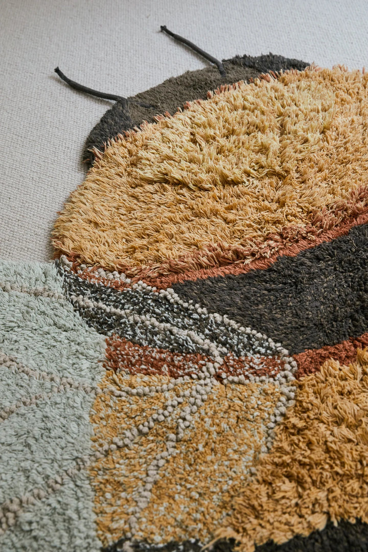 Lorena Canals Maschinenwaschbarer Teppich „Biene“