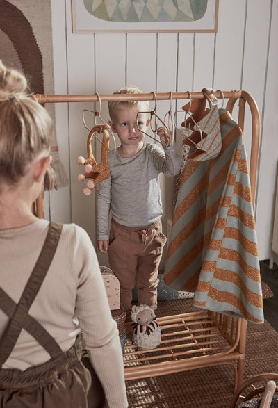 OYOY Rattan Clothes Rack Rainbow In Nature