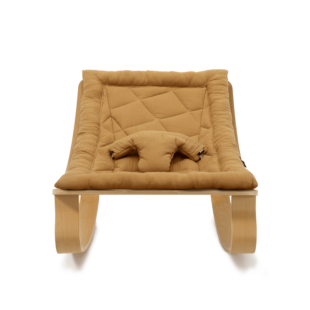 Charlie Crane Levo Babywippe - Buche + Karamellkissen