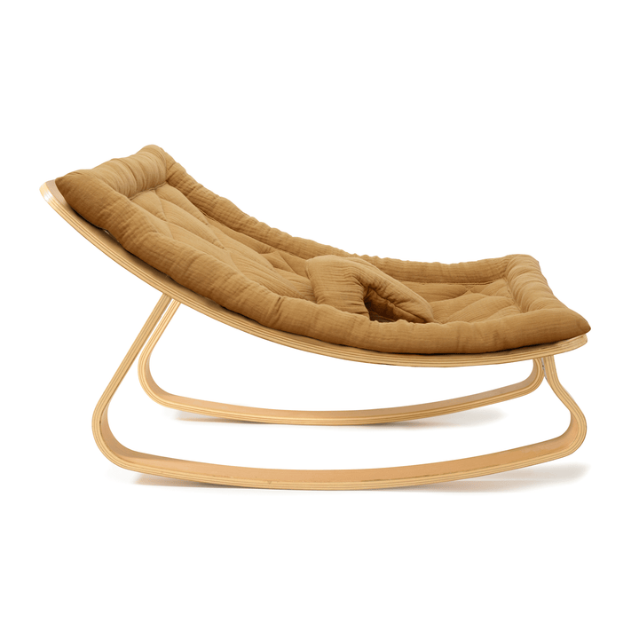 Charlie Crane Levo Babywippe - Buche + Karamellkissen