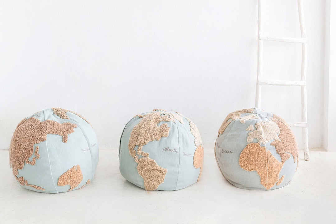 Lorena Canals Pouf - Weltkarte