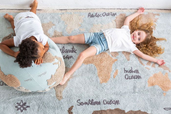 Lorena Canals Pouf - Weltkarte