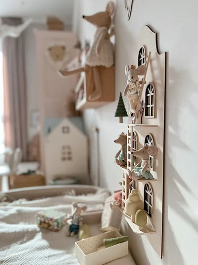 Luna Doll House Shelf