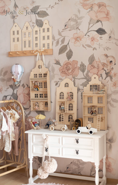 Dutch Doll House Shelf