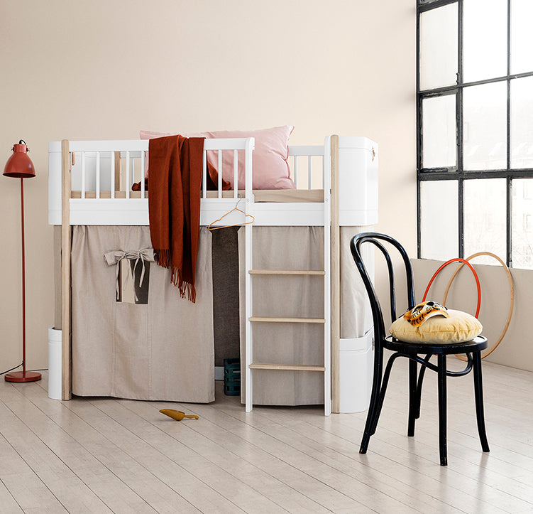 Oliver Furniture Mini+ Low Loft Bed - White/Oak