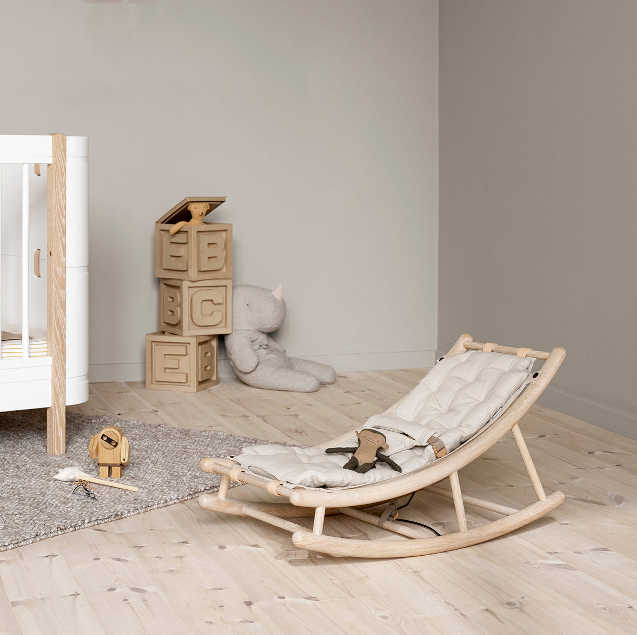 Oliver Furniture Wood Baby & Toddler Rocker - Oak | Natural