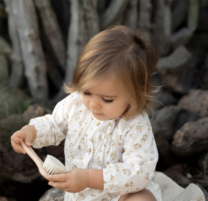 Brosse à cheveux naturelle pour bébé