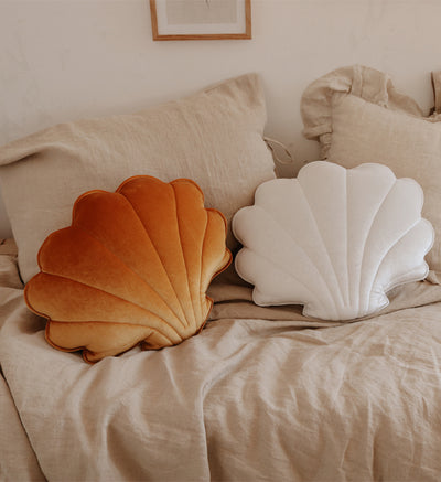 Velvet Shell Cushion - Gold Pearl