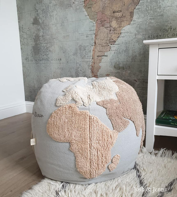 Lorena Canals Pouf - Weltkarte